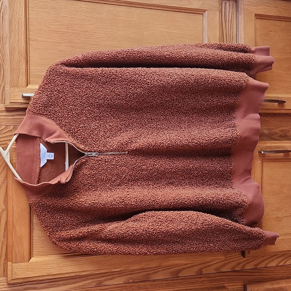 Time and Tru Rust Color Teddy Pull-Over Size Medium